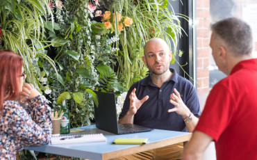 Why Leaders Must Share Company Strategy with Their Teams Using Microsoft Viva